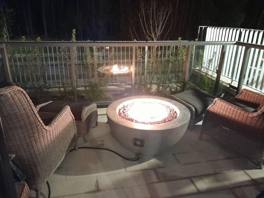 Cozy South View Suite Overlooking The Nature Trail Innisfil Exterior foto